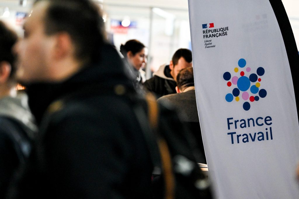 Sous‐traitance massive et service public détérioré : les dessous de France Travail