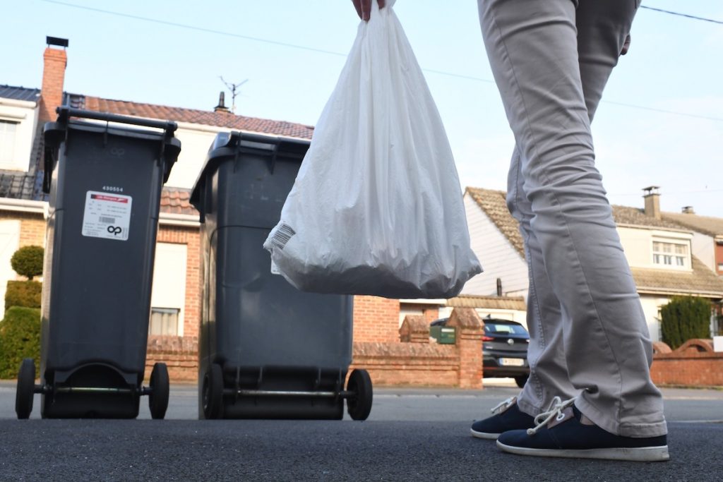 Cancre du tri des déchets, la MEL s’emmêle dans ses poubelles