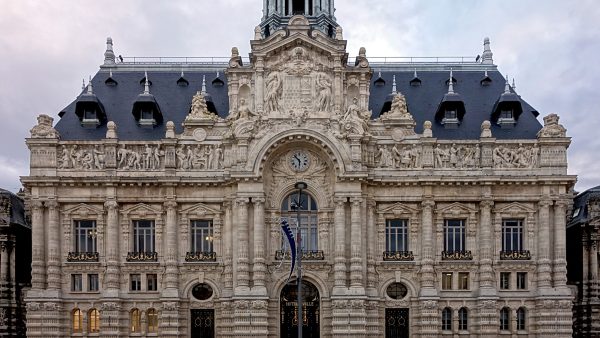 Roubaix_hotel_de_ville_face