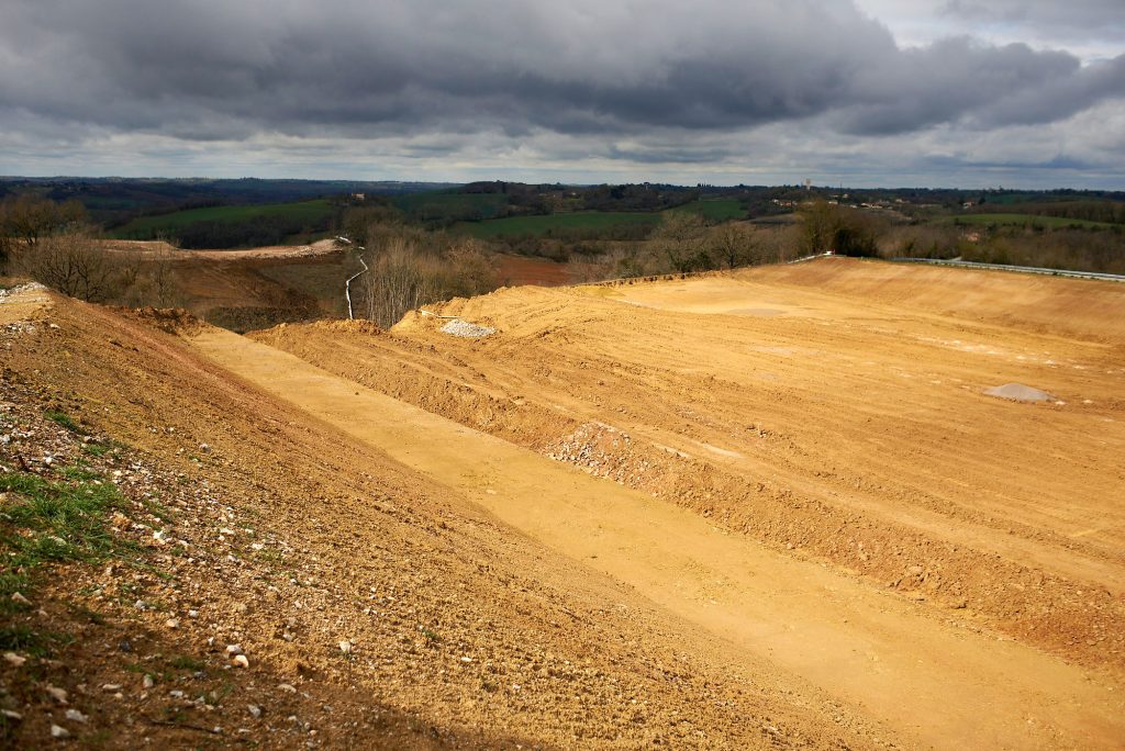 Atosca et les matériaux perdus de l’A69 : anatomie d’un mensonge